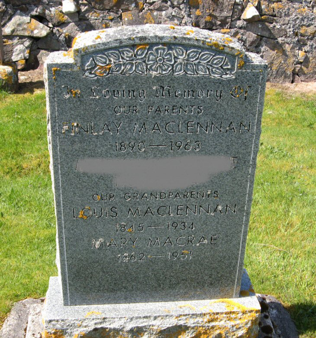 Photo of headstones/Finlay MacLennan died 1963 MI Mellon Charles